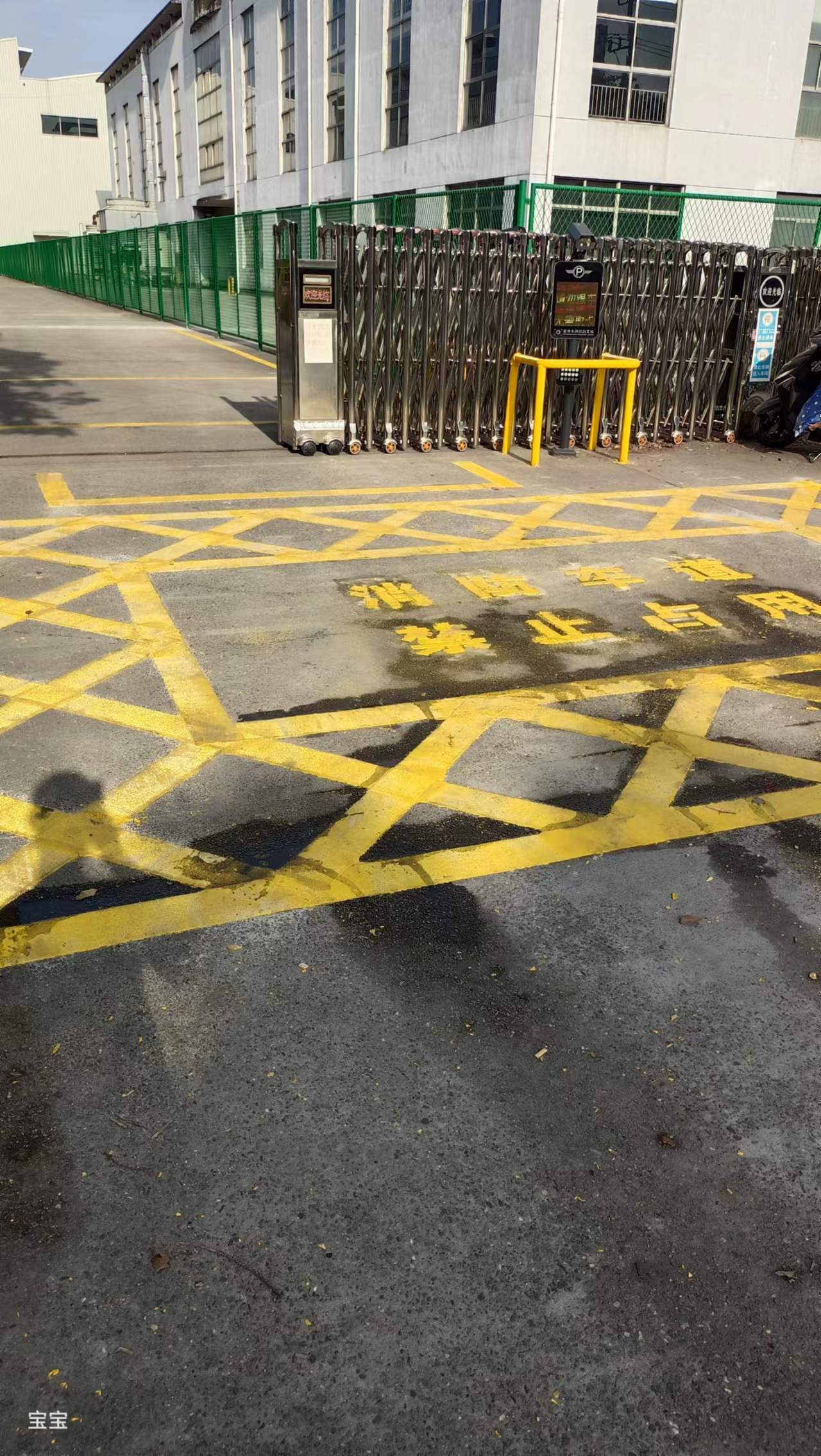 于都马路划线